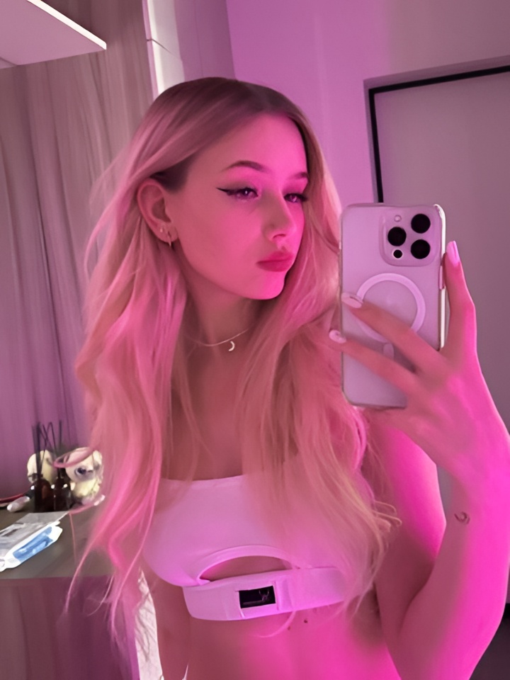 Лолита привлекальеная девушка из Изобильный цена от 10000 руб