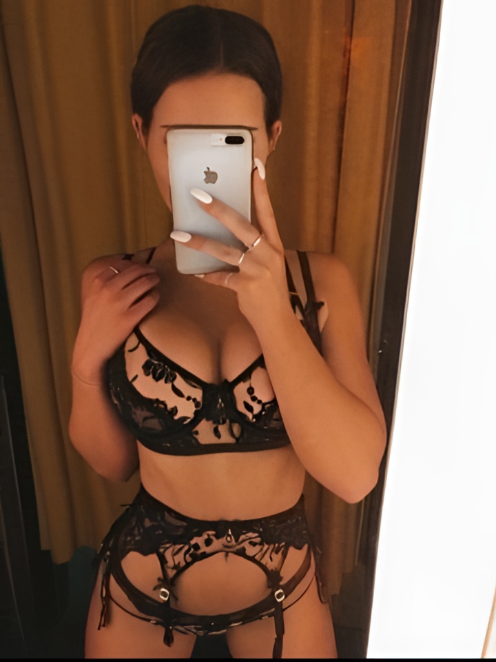 Рита привлекальеная девушка из Изобильный цена от 3000 руб