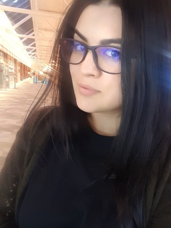 Людмила привлекательная девушка из Изобильный цена от 3500 руб