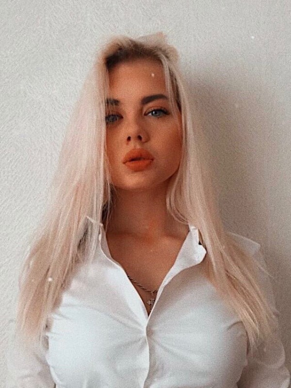 Алена привлекательная девушка из Изобильный цена от 3500 руб