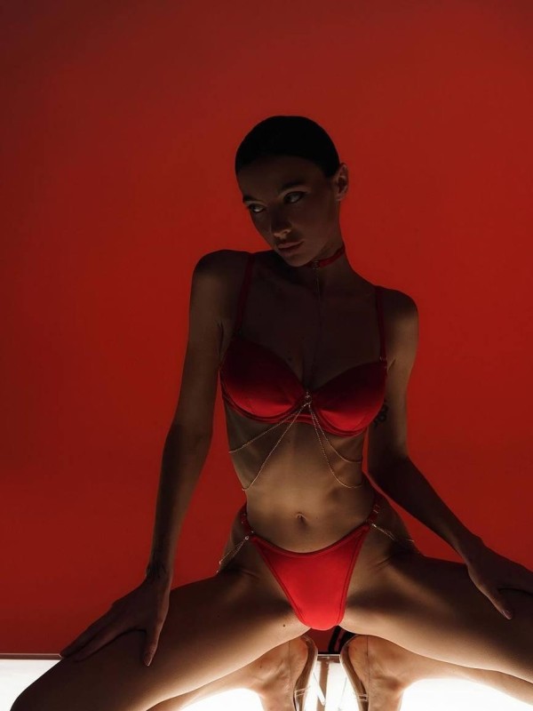 Милена привлекательная девушка из Изобильный цена от 6000 руб